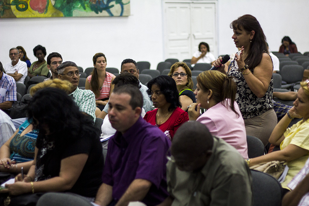 Foro Debate Pensando Américas 01