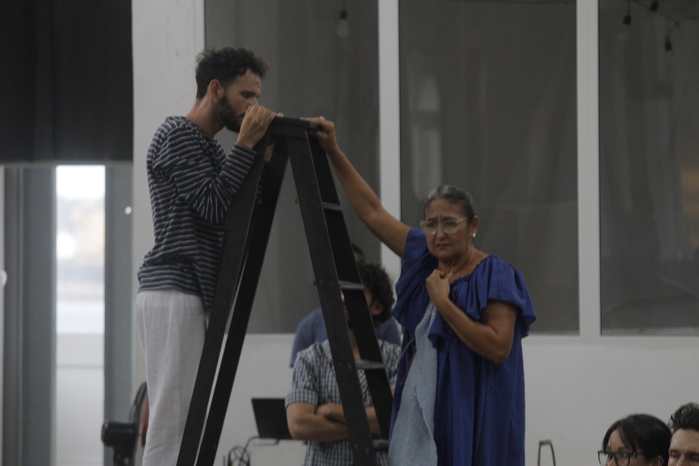 Actores y actrices de la obra El Collar Actores y actrices de la obra El Collar