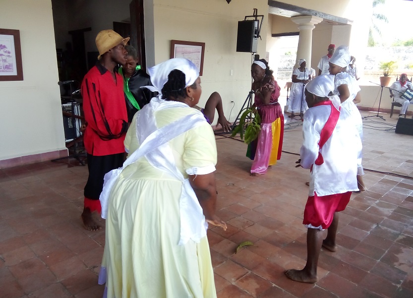 El grupo portador Gagngá Longoba El grupo portador Gagngá Longoba