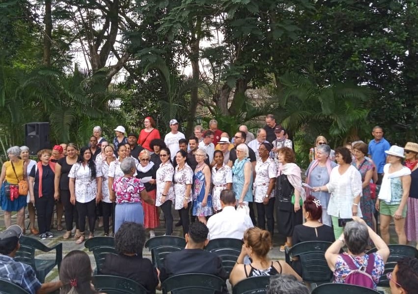 Coro de Cuba y de Francia Coro de Cuba y de Francia