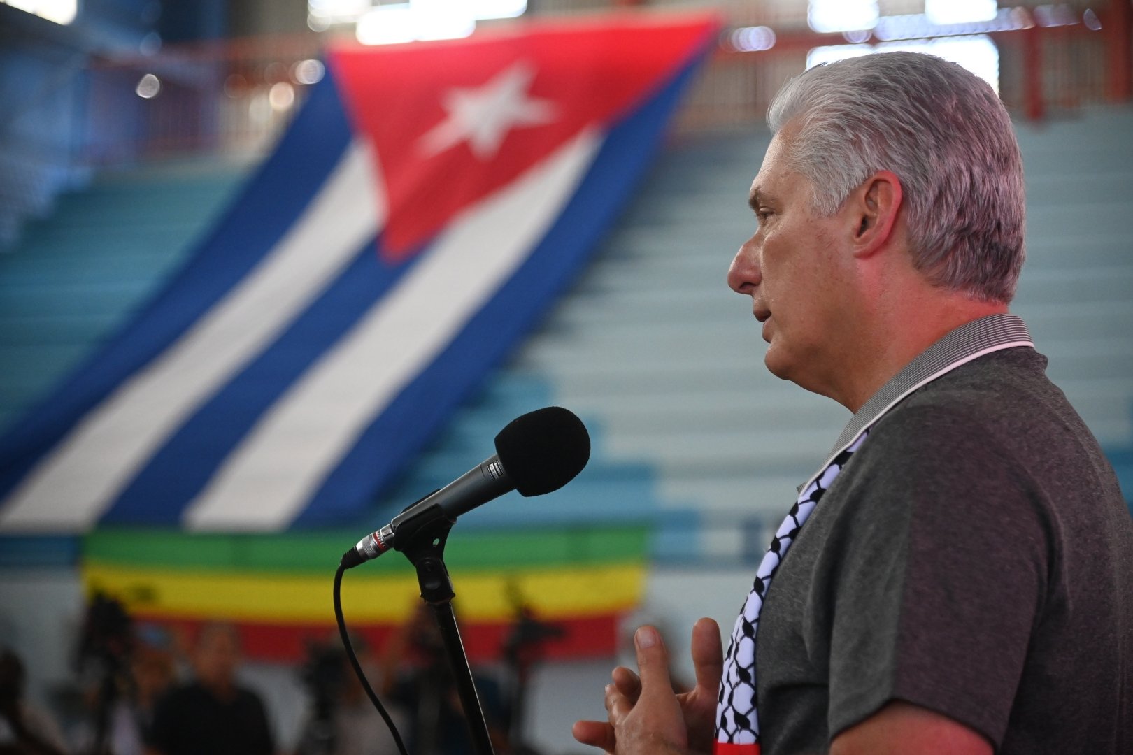 Por Cuba: voces solidarias del mundo Por Cuba: voces solidarias del mundo