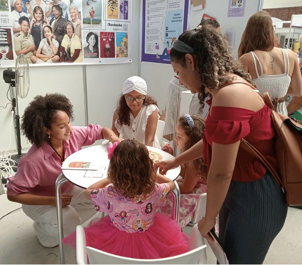 Historias de Afroestima”, un libro para celebrar el cabello rizo