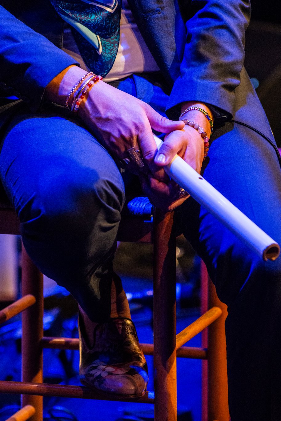 Olokun dio permiso a una quena y un piano.