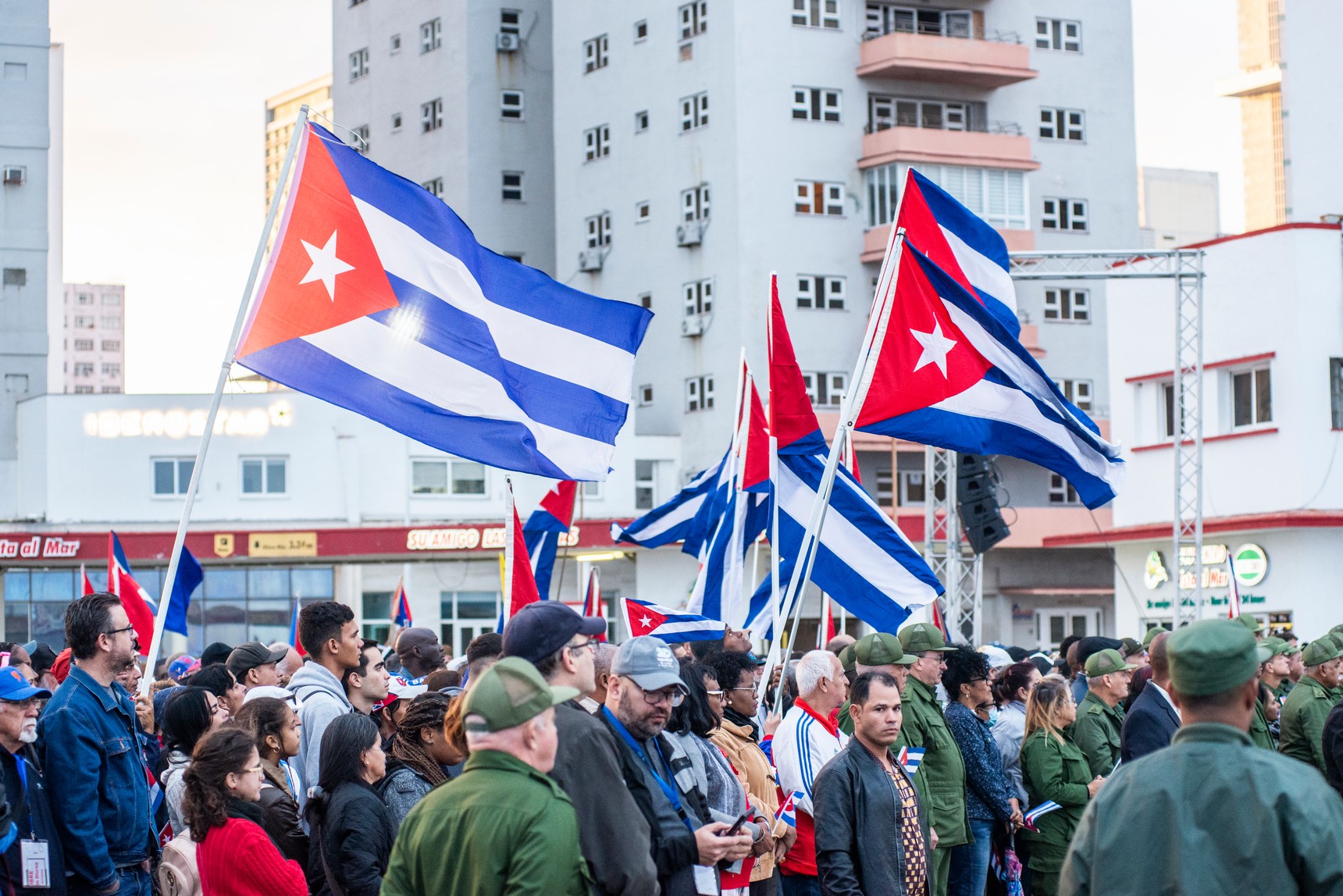 Marcha en la Tribuna Antimperialista por nuestros 32 combatientes caídos